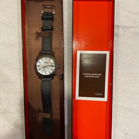 Authentic Coach women’s watch - Picture 1 of 4